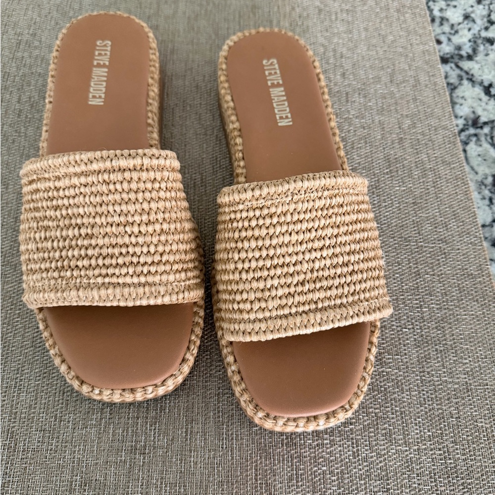 Steve Madden Woven Slide Sandals in Natural Tan